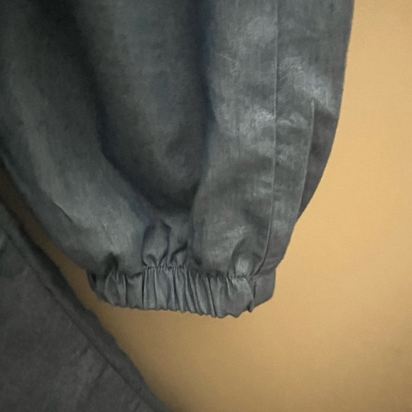 Cold shoulder Jumpsuit 10-12 - Picture 7 of 10